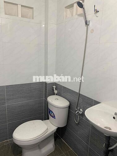 Chính chủ cho thuê phòng đẹp, vị trí VIP, sau cafe KenBar
