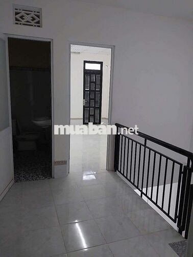 Mặt tiền Đs 9 p9 gv. 4x18m lầu 3pn 2wc . Gần công viên Làng Hoa