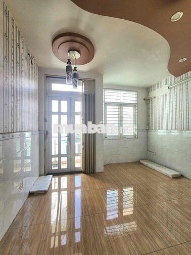 Chú gửi bán nhà 85,5m2, tại thạnh lộc,q12, giá 8tỷ2, sổ riêg, đườg lon