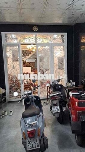 Chú gửi bán nhà 85,5m2, tại thạnh lộc,q12, giá 8tỷ2, sổ riêg, đườg lon