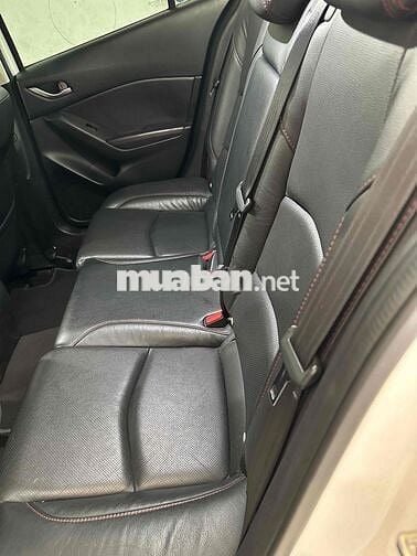 Mazda 3 2016 1.5 AT Hatchback - 45000 km