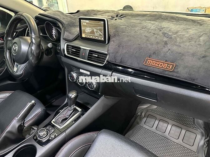 Mazda 3 2016 1.5 AT Hatchback - 45000 km