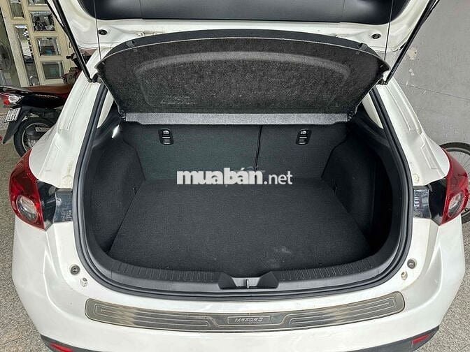 Mazda 3 2016 1.5 AT Hatchback - 45000 km