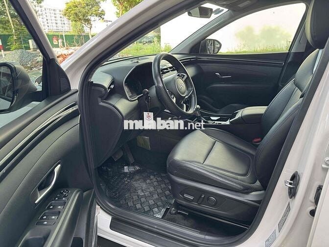 Hyundai Tucson 2023 2.0 AT Tiêu chuẩn - 24635 km