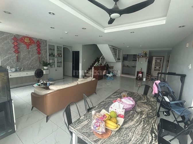 Chỉ với 23 triệu có ngay căn duplex 6 phòng ngủ, mới đẹp.