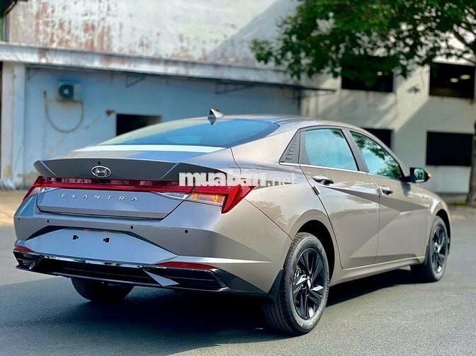 Hyundai Elantra 2025 2.0 AT Cao cấp