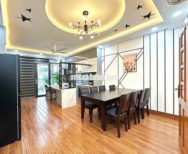 ĐẲNG CẤP TRIỆU ĐÔ 7 TẦNG BỀ THẾ Ô TÔ NGỦ HẦM GARAGE TRUNG TÂM QUẬN 10.