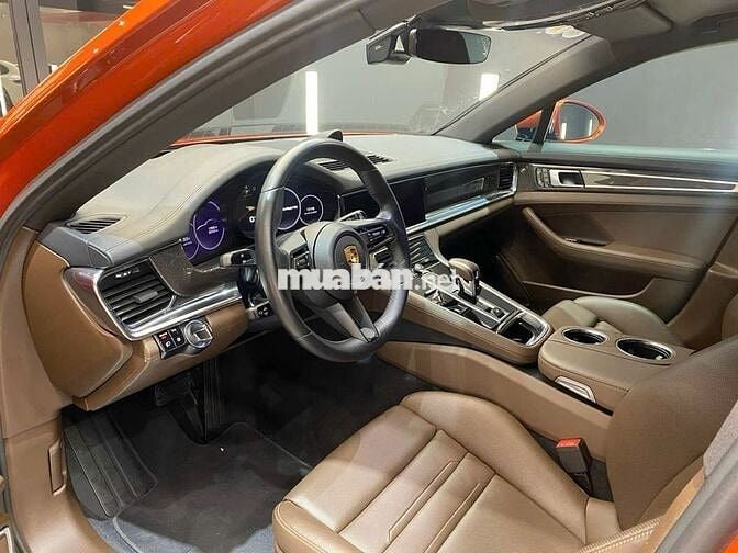 Porsche Panamera 2021 - 25000 km
