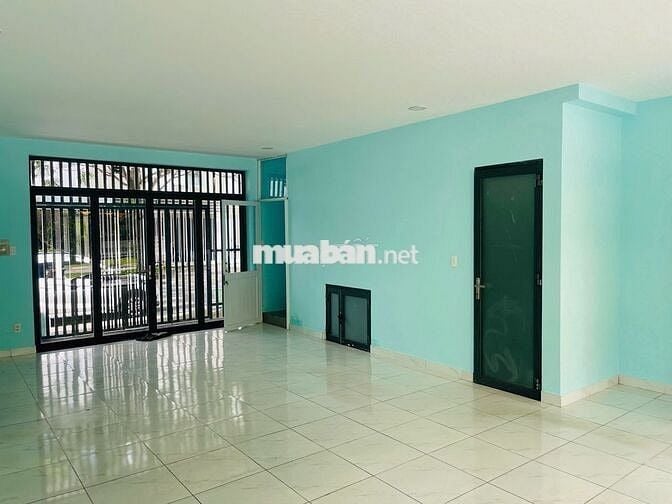 Shophouse Ecolakes Mỹ Phước, Bến Cát. Đang có hợp đồng thuê dài hạn