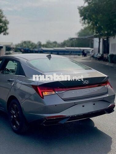 Hyundai Elantra 2025 2.0 AT Cao cấp