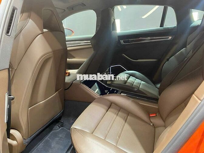 Porsche Panamera 2021 - 25000 km
