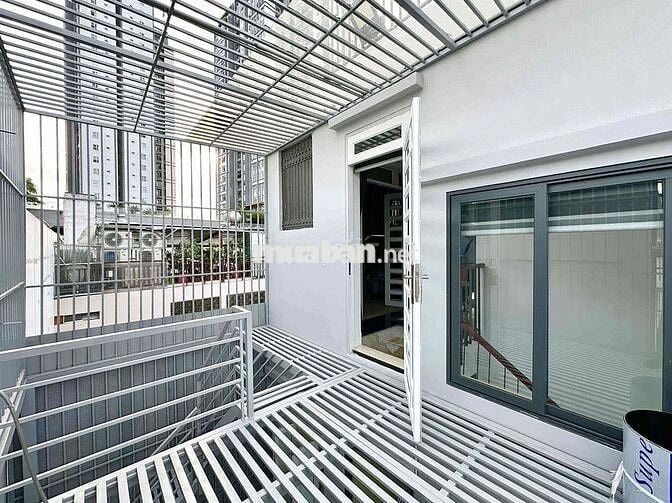 ĐẲNG CẤP TRIỆU ĐÔ 7 TẦNG BỀ THẾ Ô TÔ NGỦ HẦM GARAGE TRUNG TÂM QUẬN 10.