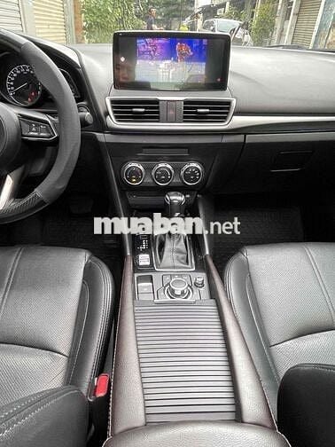 🛑Mazda 3 2017 1.5 AT Sedan - 82000 km