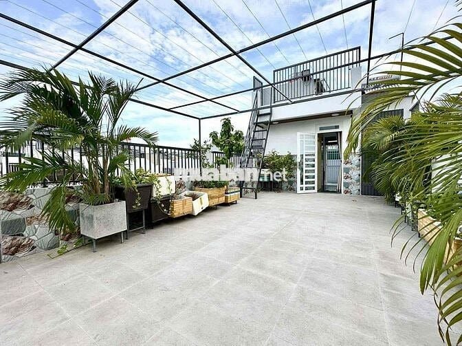 ĐẲNG CẤP TRIỆU ĐÔ 7 TẦNG BỀ THẾ Ô TÔ NGỦ HẦM GARAGE TRUNG TÂM QUẬN 10.