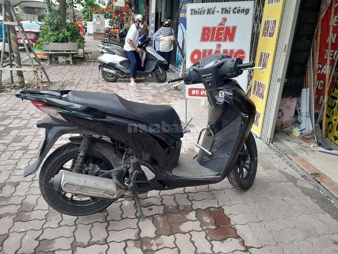  Cần bán xe tay ga SH 150CC. Xe đk năm 2014 biển HN. Giá 38,5 triệu