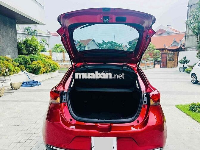 Mazda 2 2020 Sport Premium  - 18000 km