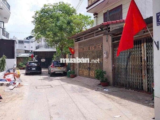 BÁN CHDV CAO CẤP CÓ TẦNG HẦM+THANG MÁY,TẶNG FUN NỘI THẤT.