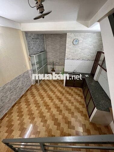 Nhà ốp gạch mới, (2PN, 3WC), 142/51 Hàn Hải Nguyên_P2_Q11