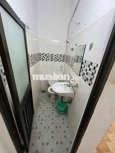 Nhà ốp gạch mới, (2PN, 3WC), 142/51 Hàn Hải Nguyên_P2_Q11