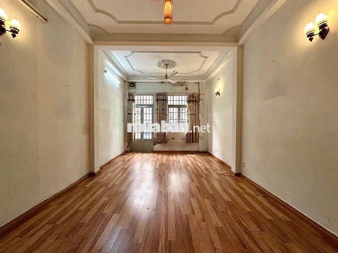 Nhà mặt tiền Nguyễn Thượng Hiền ngay trung tâm quận Bình Thạnh