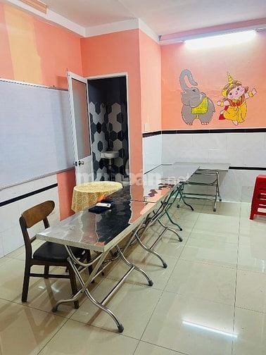 Hẻm xe hơi Thích Q Đức,Ngang 5,6m,4Tầng,9PN,Nở Hậu 8,5m,Thu nhập tốt 