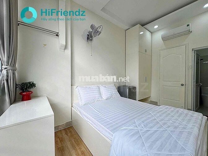 Căn Hộ Full Nội Thất - Cửa Sổ - Chỉ Tính Điện Nước