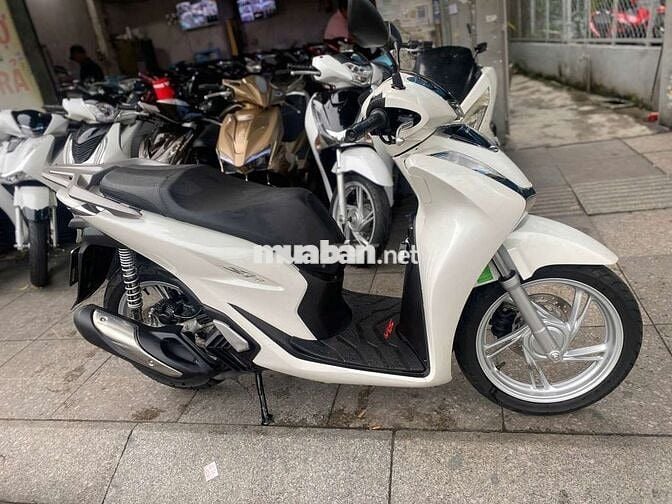 Honda SH 125 2024 mới 99% Bstp chính chủ