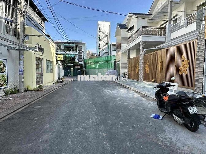 Cho thuế nhà mở văn phòng, dt nền 81m2, 1 trệt 2 lầu, hẻm xe hơi