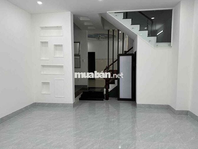Cho thuế nhà mở văn phòng, dt nền 81m2, 1 trệt 2 lầu, hẻm xe hơi