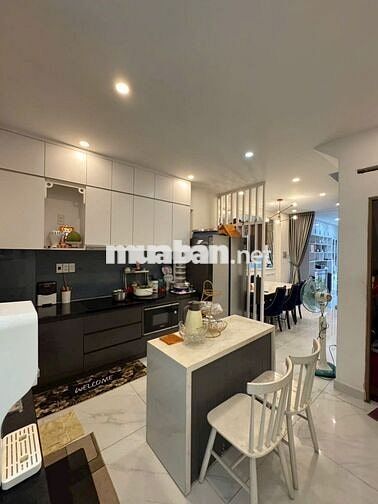 Nhà hẻm nhựa 7m thông 1074 Trường sa-Lê Văn Sỹ(3.9x13m vuông)14.5 tỷ