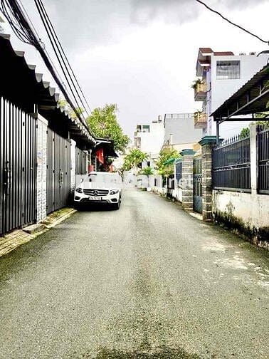 Nhà rẻ Gò Vấp, còn sót đúng 1 căn, hẻm xe hơi, 2 tầng : 3,68T