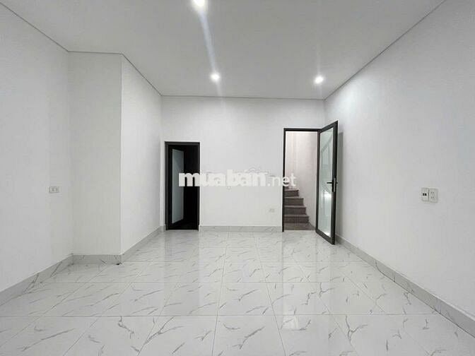 Bán Nhà Trần Khát Chân 27M x 5T, MT: 6M Chỉ 6,2 Tỷ. Ngõ nông, 20m ô tô