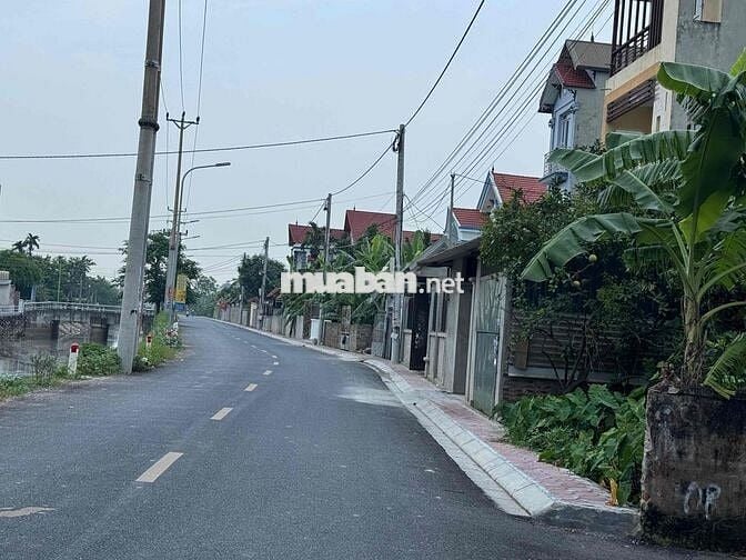 Đất thổ cư , đất sổ đỏ 200 m2 thôn bài trượng -quảng bị  hà nội