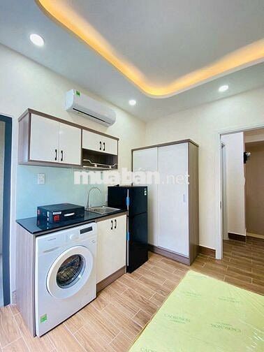 Ngay VinCom Nguyễn Xí! Bán nhà (6x7m) 5 tầng mới cứng - 8PN8WC