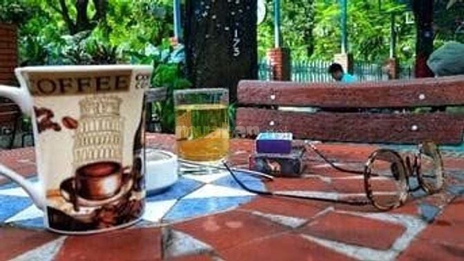 Tuyển nhanh Phục vụ Quán Cafe Bách Thảo
