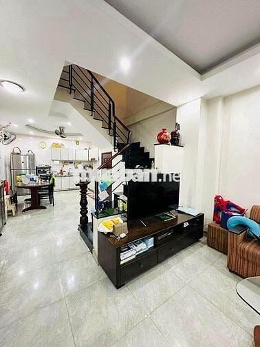 Sau Pearl Plaza xe hơi ngủ nhà! Bán nhà (4x11m) sẵn kết cấu - 4PN5WC