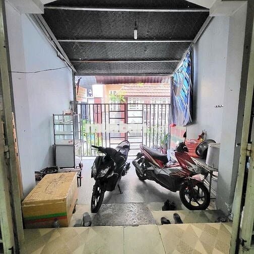 Bán Nhà 1TRỆT 2 LẦU, Đường số 11, Linh Chiểu, 2 / xẹt hẽm ô tô
