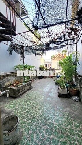 Bán Nhà 1TRỆT 2 LẦU, Đường số 11, Linh Chiểu, 2 / xẹt hẽm ô tô