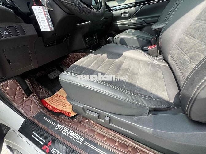Mitsubishi Outlander 2024 2.0 CVT - 12048 km