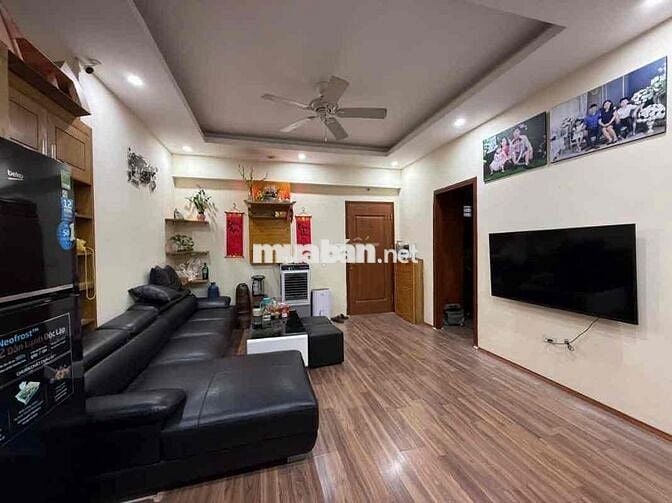 Chung cư CT10 Đại Thanh tầng trung full nội thất-77m-3N-2WC-3.9 tỷ TL