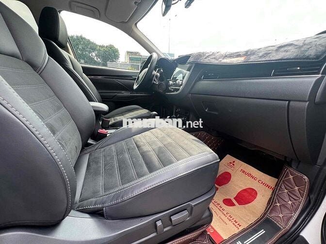 Mitsubishi Outlander 2024 2.0 CVT - 12048 km