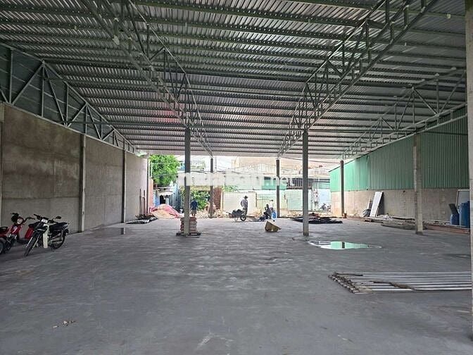CHO THUÊ KHO 500M2 ĐƯỜNG LÊ TRỌNG TẤN KẾ KCN TÂN BÌNH.ĐANG HOÀN THIỆN