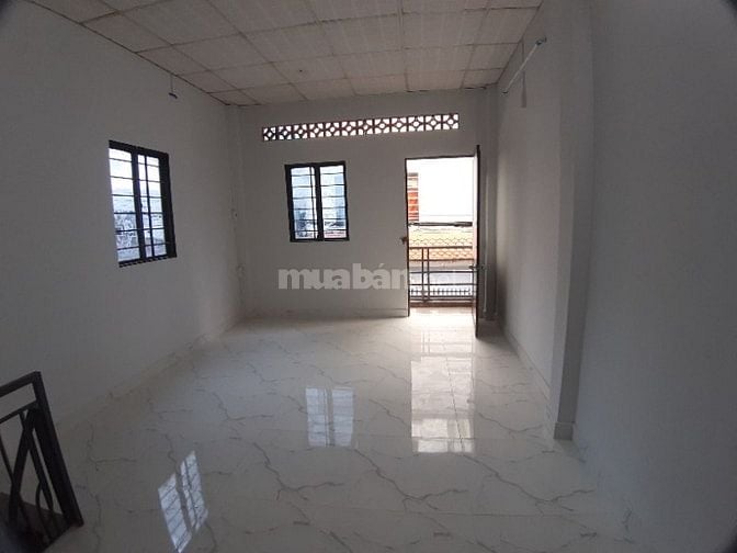 Cho thuê nhà mới, hẻm 373 Lý Thường Kiệt Tân Bình