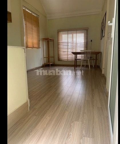 Bán nhà  Bùi Thị Xuân Q1 mới đẹp 4 tầng chỉ 6,75 tỷ.