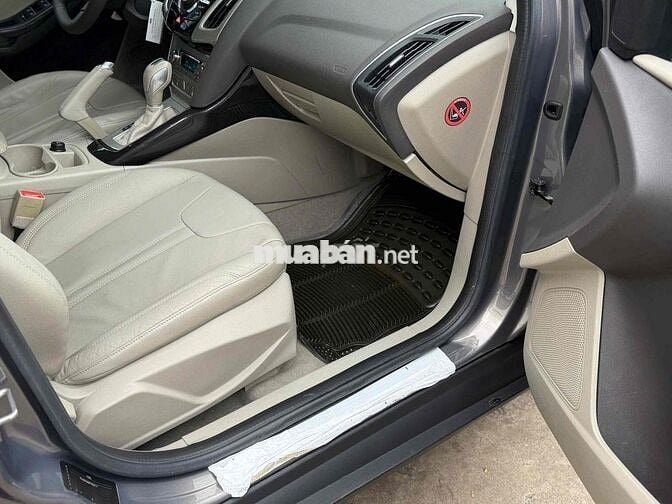 Ford Focus 2015 Màu Xám Sedan số tự động