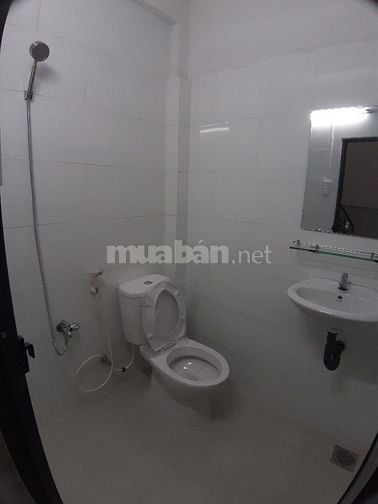 Cho thuê nhà mới, hẻm 373 Lý Thường Kiệt Tân Bình