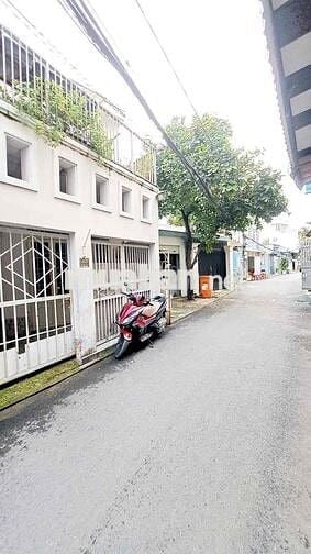 NHÀ 2 TẦNG 50M2 XE HƠI NGỦ TRONG NHÀ TMT 13 Q12 GIÁ 3TỶ1