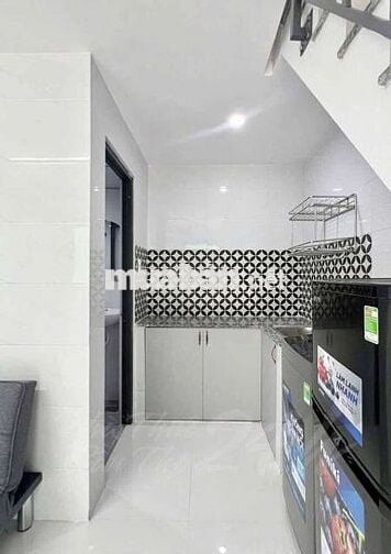 CHO THUÊ NHÀ NGUYÊN CĂN 1 TRỆT 1 LẦU NỘI THẤT NGAY MẶT TIỀN HÒA BÌNH