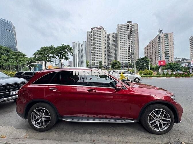 Mercedes Benz GLC Class 2017 300 - 55000 km