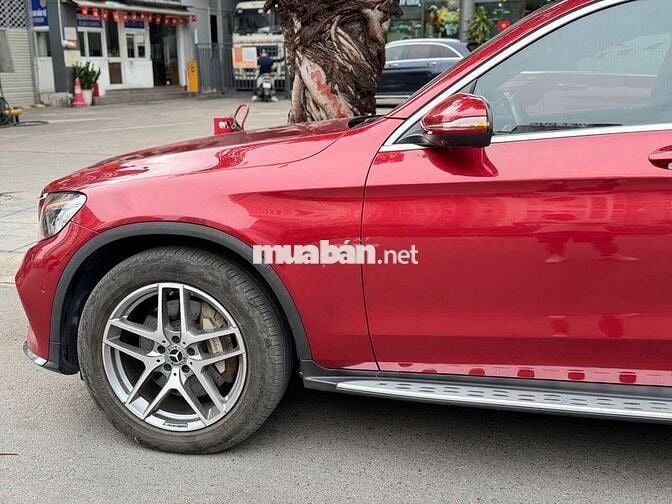 Mercedes Benz GLC Class 2017 300 - 55000 km